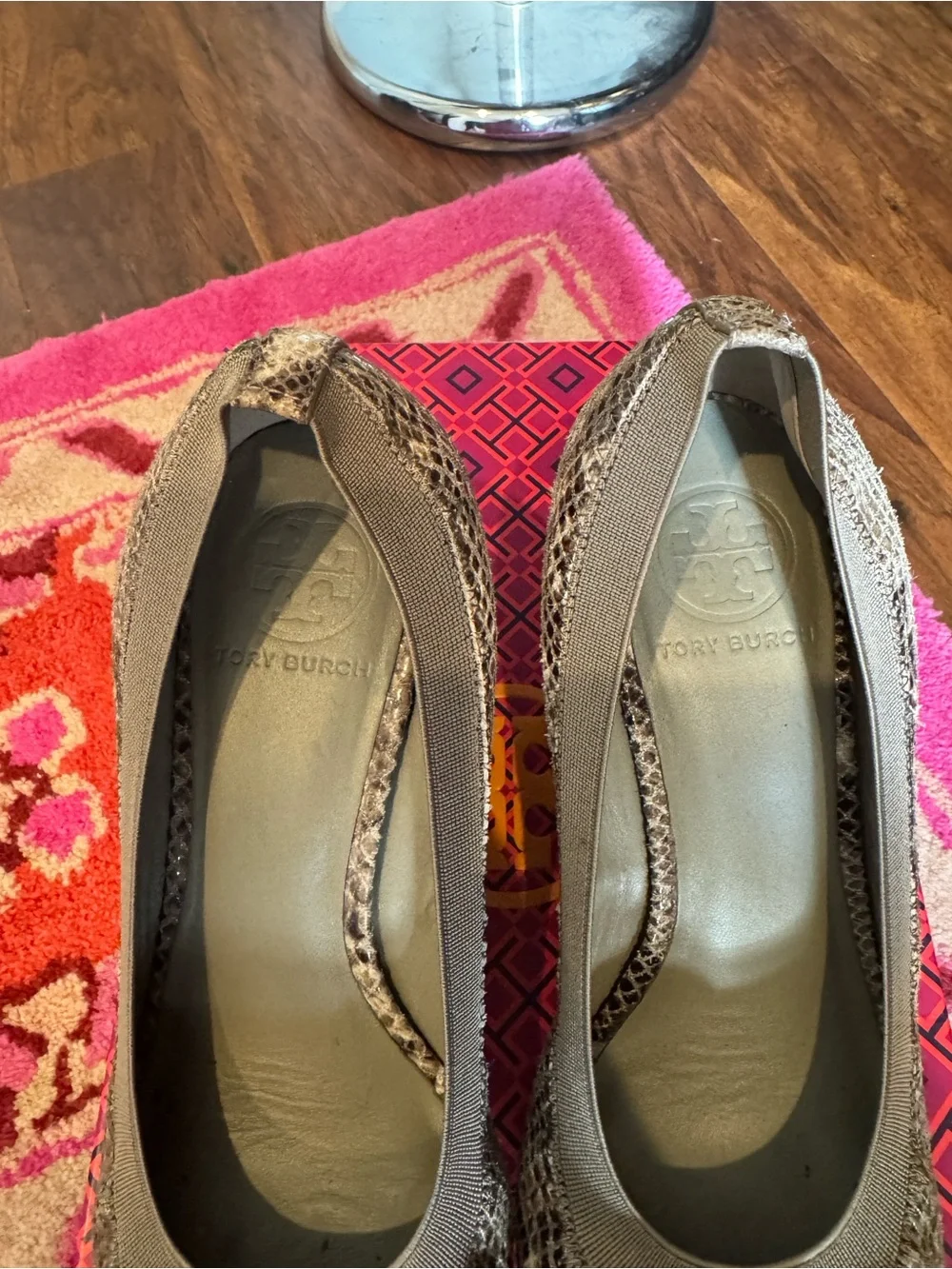 Tory Burch Caroline Wedge Natural Snake Print with Gold Logo, SZ 8